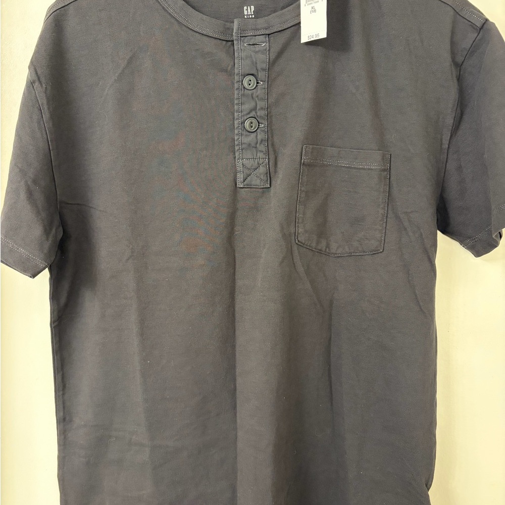 GAP Men's Charcoal Henley Short Sleeve Tee